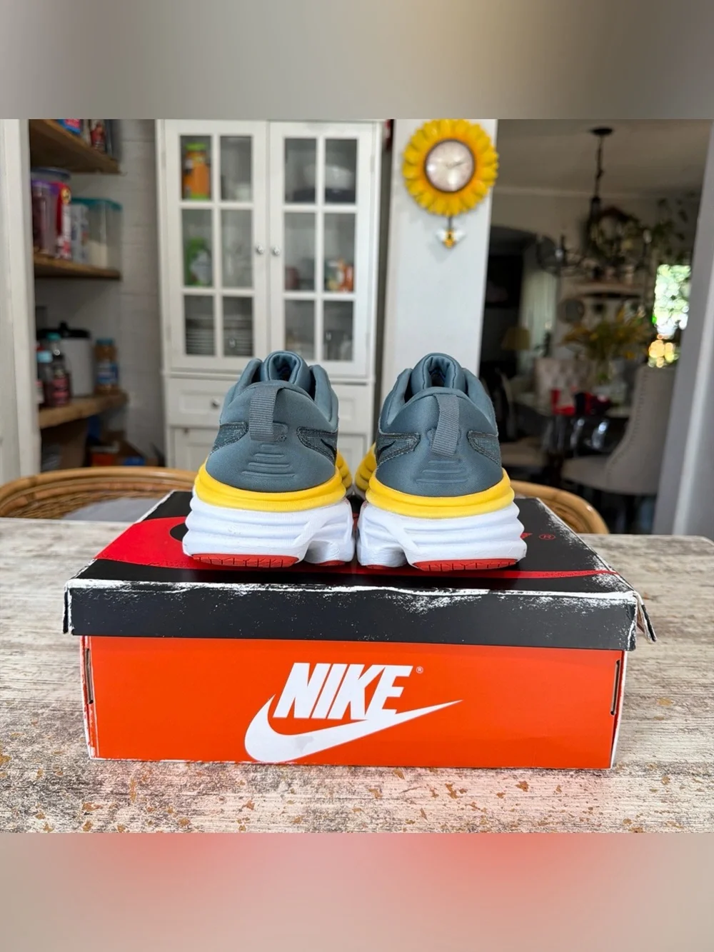 Hoka One One hoka one